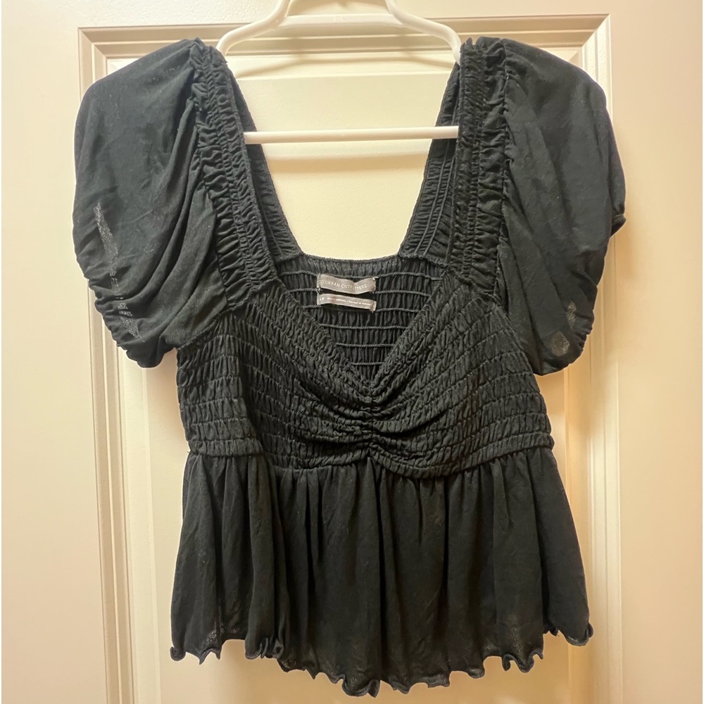 Urban Outfitters Women’s Black Size Small Ruffle Top